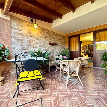 La Corte Delle Tradizioni Lägenhet